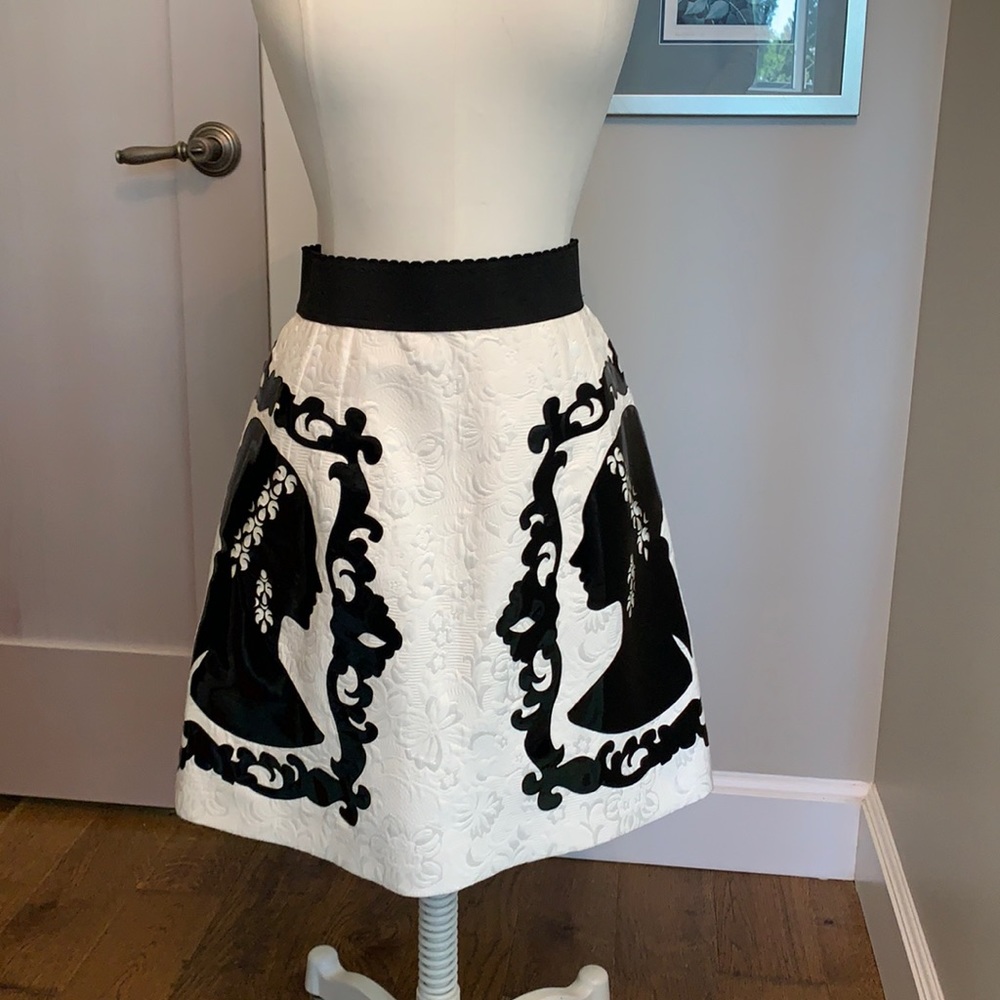 Dolce & Gabbana silhouette skirt